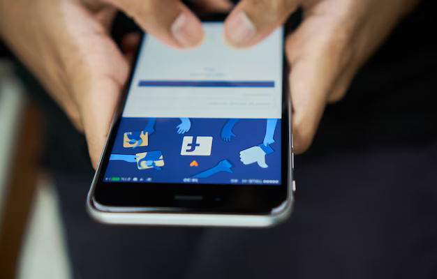 Как скачать фотографии из Facebook