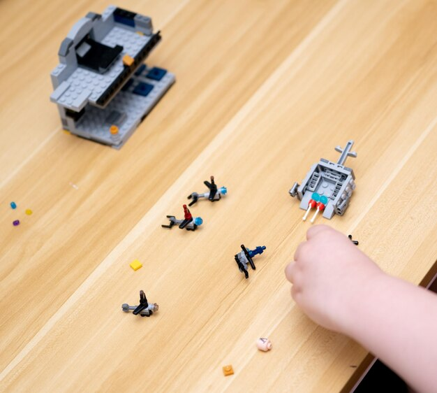Опасно ли строить компьютерный корпус из чистого LEGO?